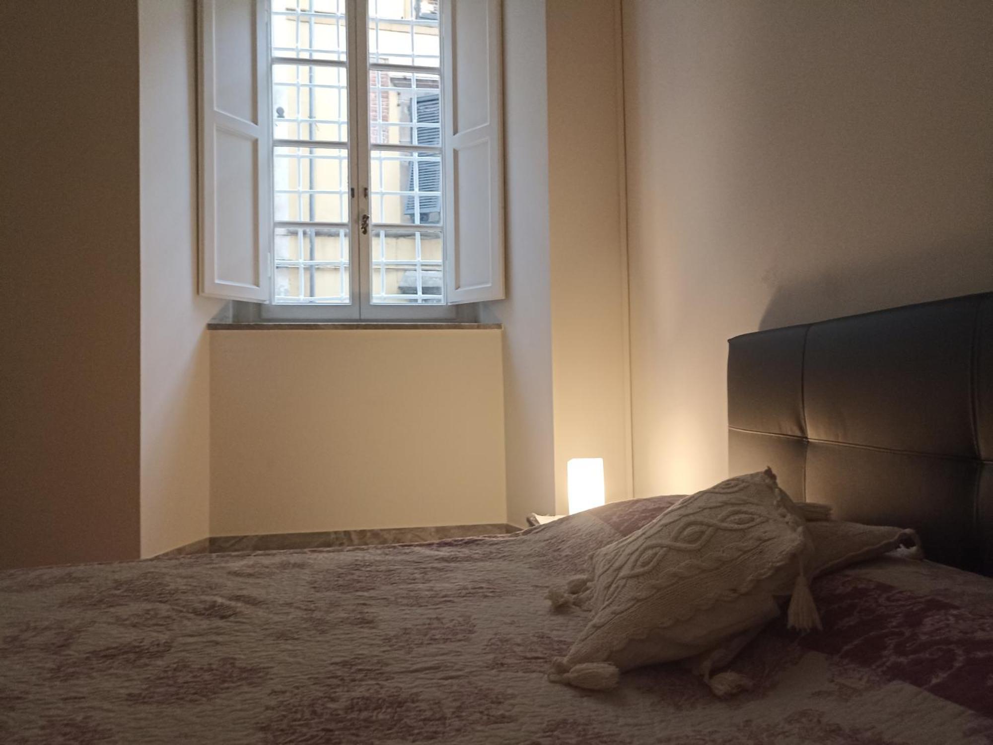 Villa Gem In The City Center Of Lucca With Air Conditioning - Exclusive Ground Floor House Inside The Walls Close To Botanical Garden And Piazza San Martino Exterior foto
